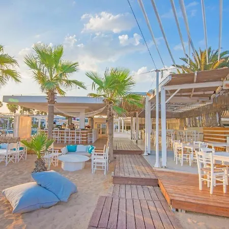 Fit And Padel Paradise Escape-sun, Sea And Padel Ajia Napa